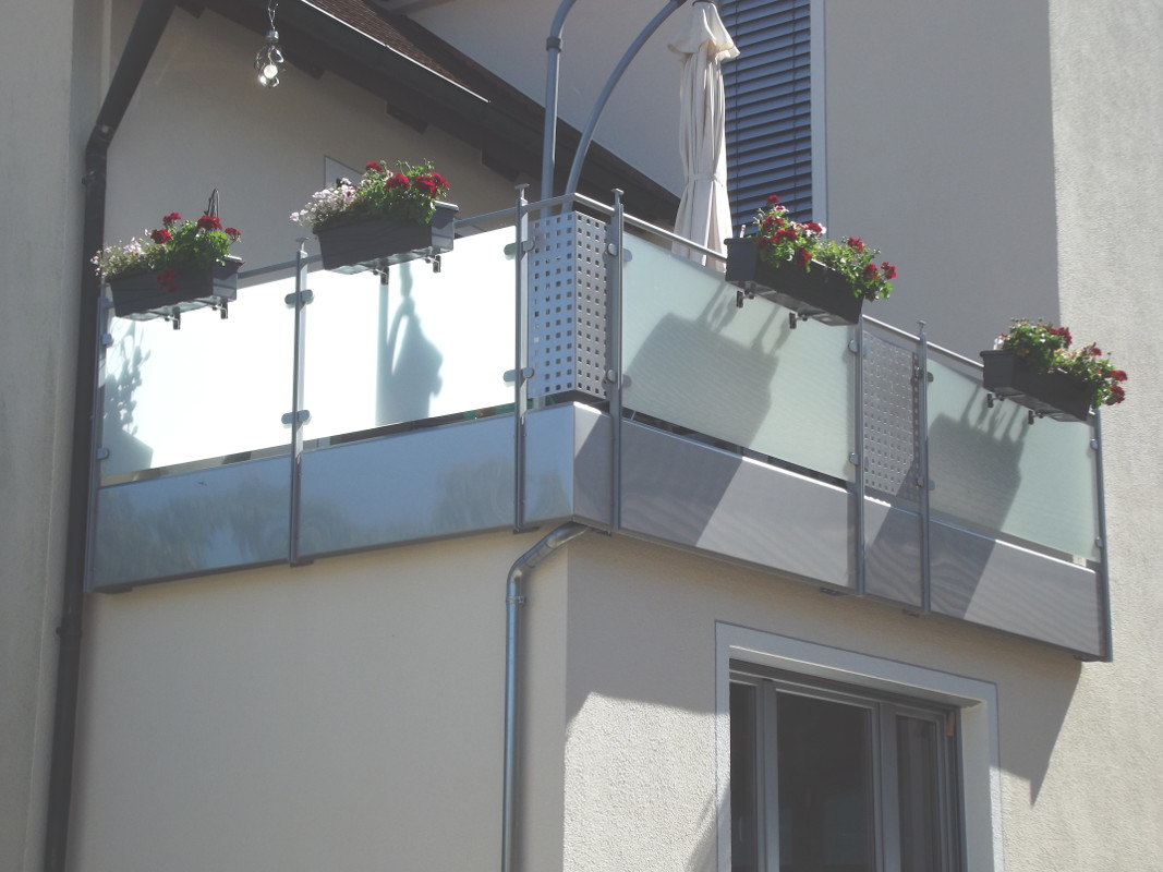 Geländer außen 21a